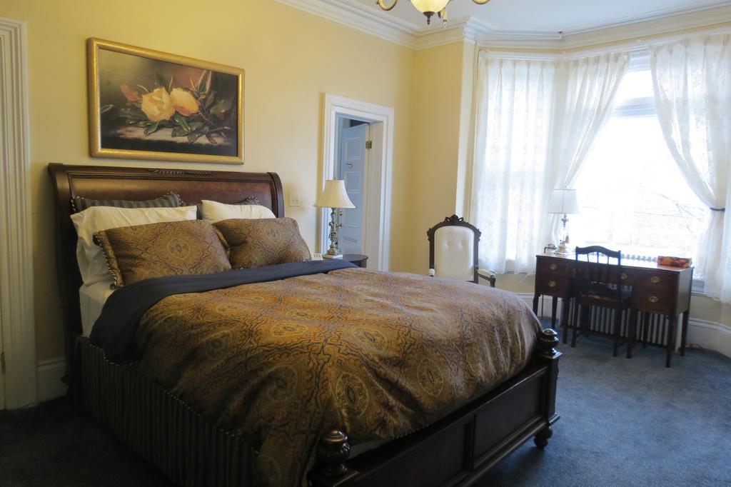 The Roses Heritage Inn セントジョンズ エクステリア 写真