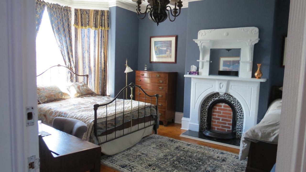 The Roses Heritage Inn セントジョンズ エクステリア 写真